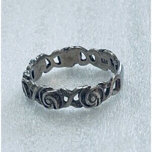 Vintage 925 Silver Rose Floral Band Ring Size 7.5 ~ Detailed Carved Design